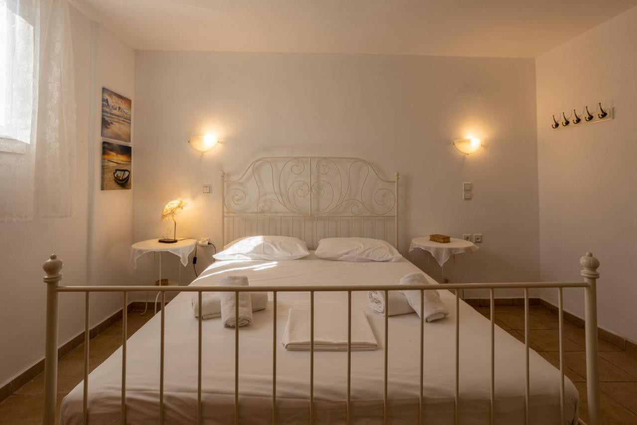 Irilena'S Guest House 파로스 외부 사진